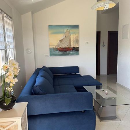 Apartmani Velic Vir Exterior foto