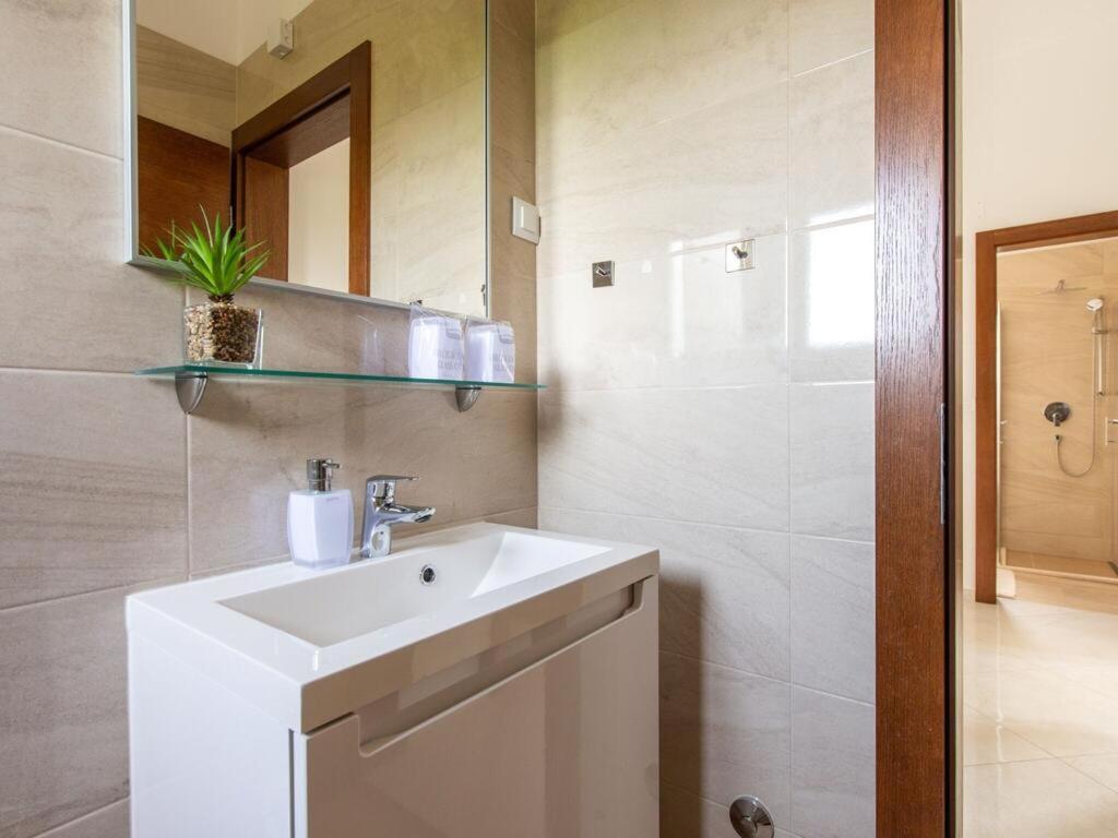 Apartmani Velic Vir Exterior foto