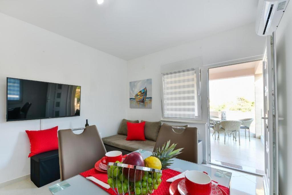 Apartmani Velic Vir Exterior foto