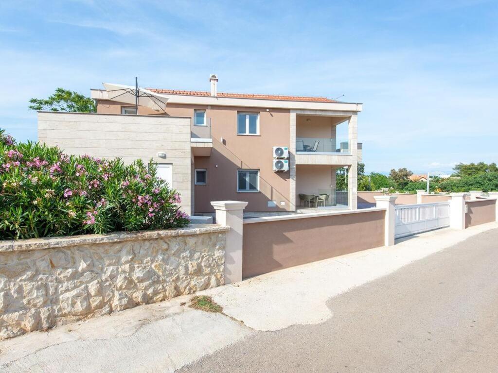 Apartmani Velic Vir Exterior foto
